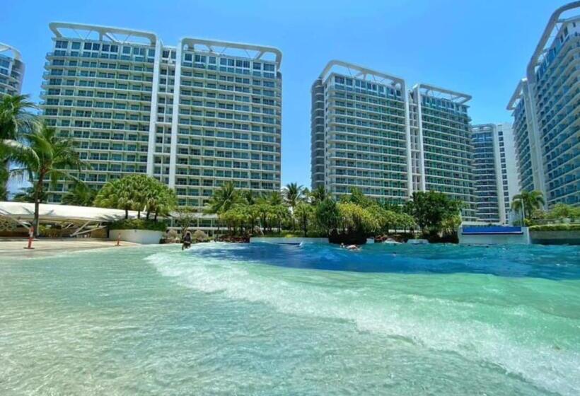 هتل Azure Staycation