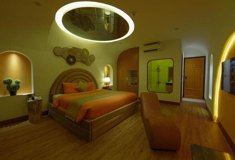 هتل Chiic House 2   Khách Sạn Tình Yêu