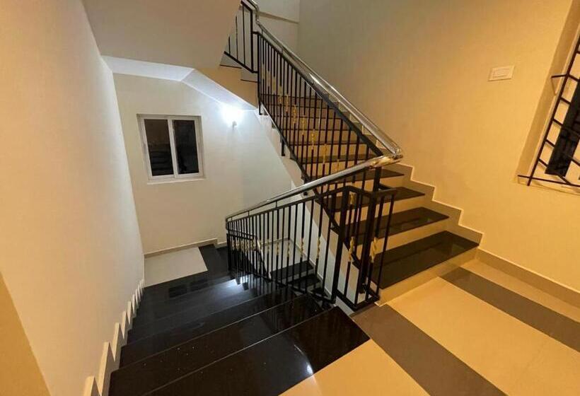 Отель Deepakam Inn