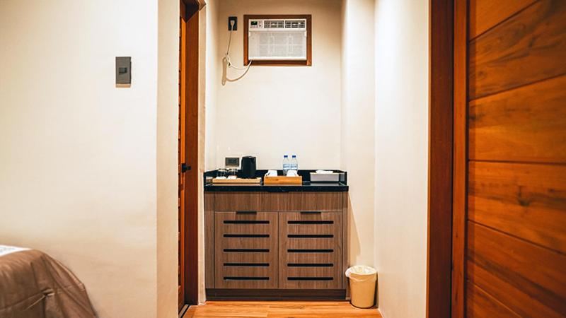 Отель Emon Pulo Beach Resort