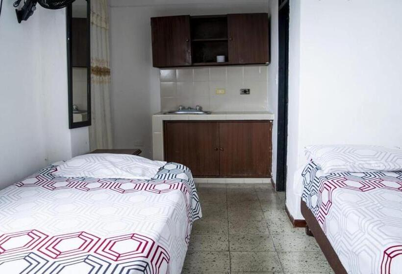 ホテル Hospedaje Oasis Central