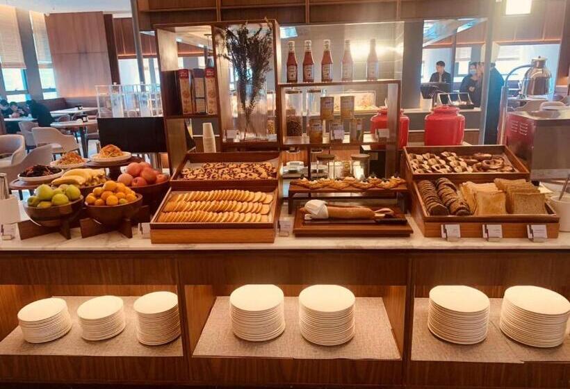 هتل Intercity Wuhan Cade Optics Valley