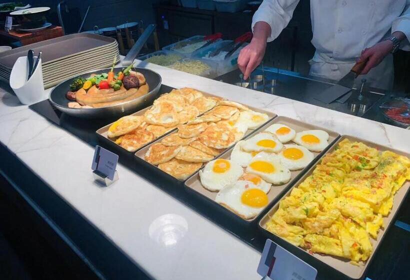 هتل Intercity Wuhan Cade Optics Valley