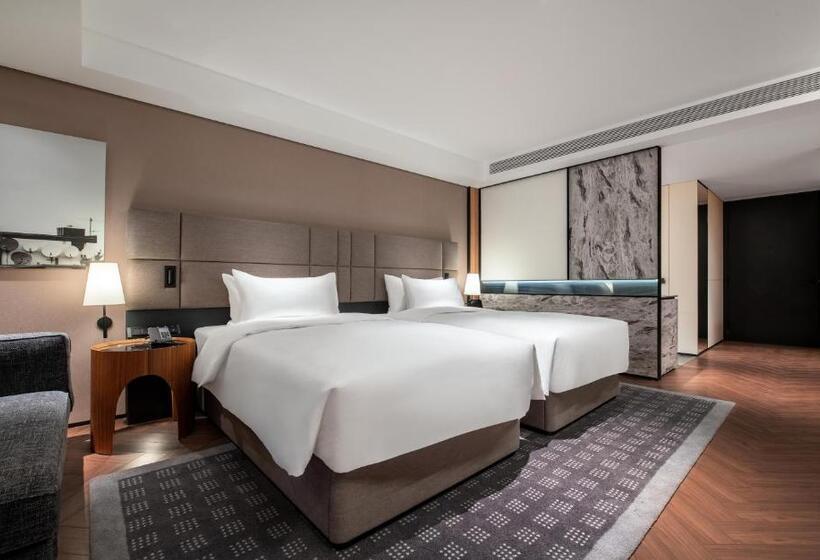 هتل Intercity Wuhan Cade Optics Valley