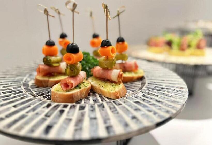 هتل Intercity Wuhan Cade Optics Valley