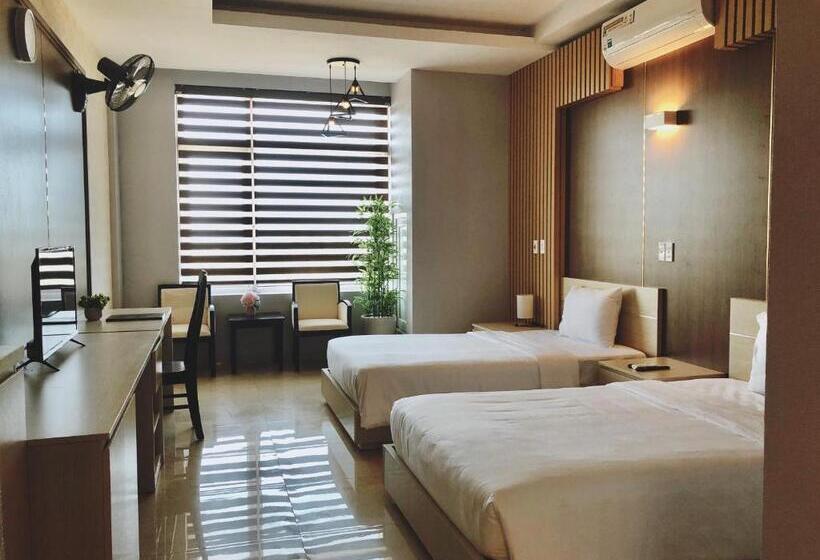 هتل Khách Sạn 20 10