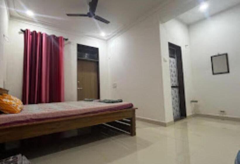 فندق Kiryl Resort Shiroda