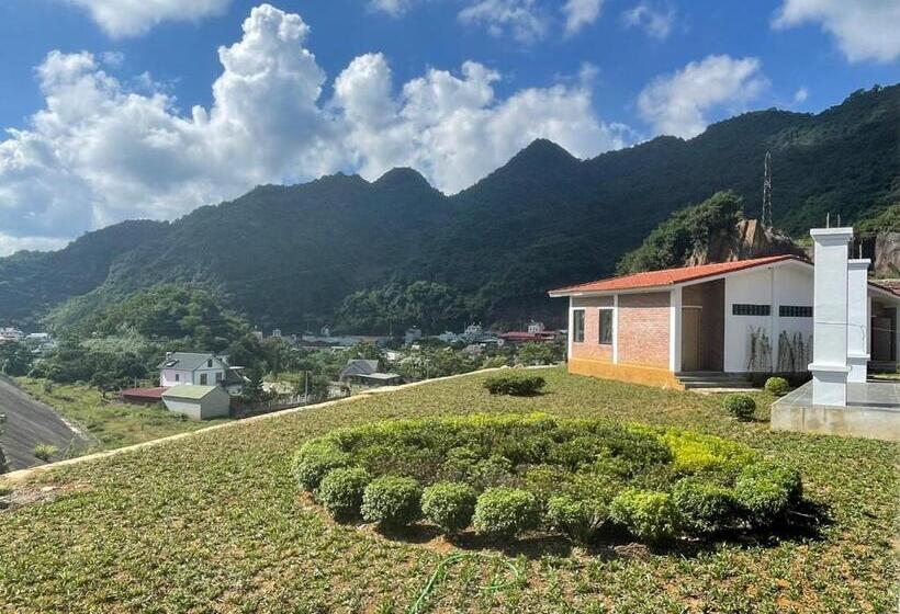 هتل Mộc Châu Mountain Retreat