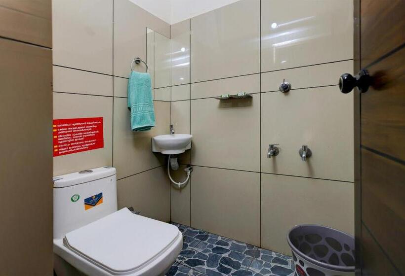 ホテル A One Residency