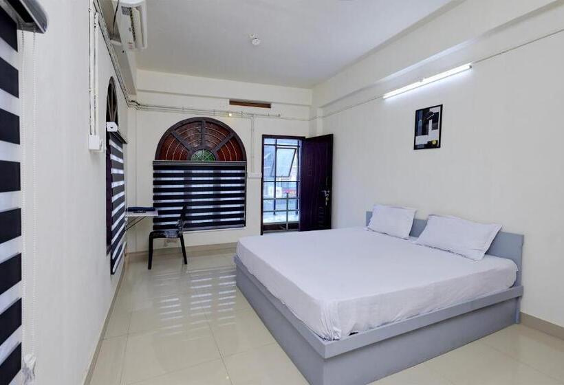 ホテル A One Residency