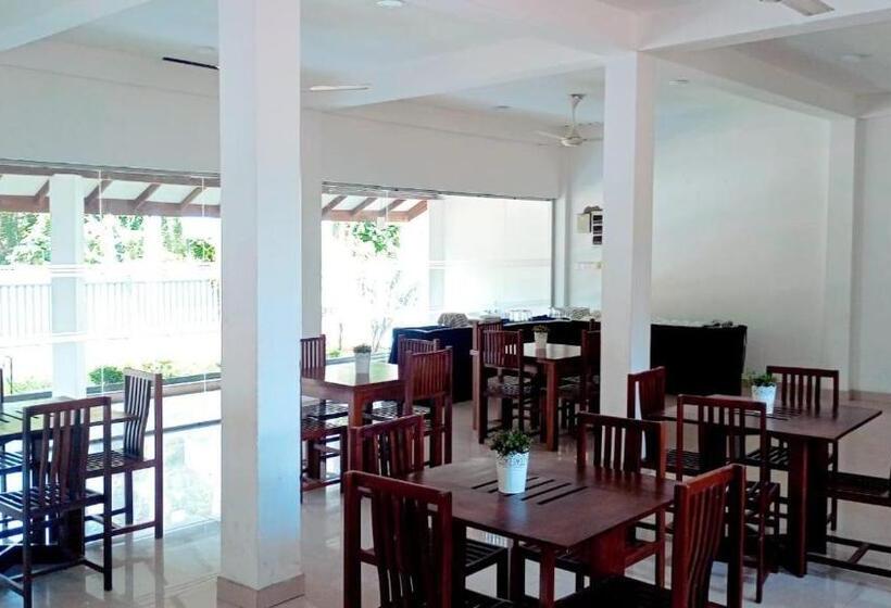 ホテル Panchavaasa