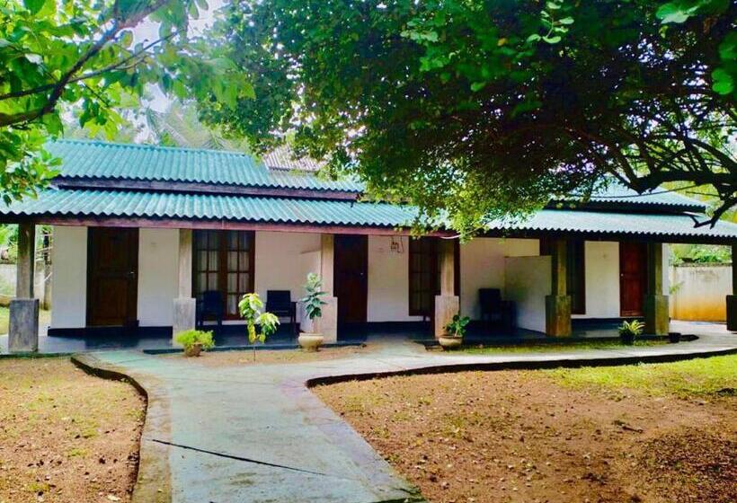 ホテル Panchavaasa