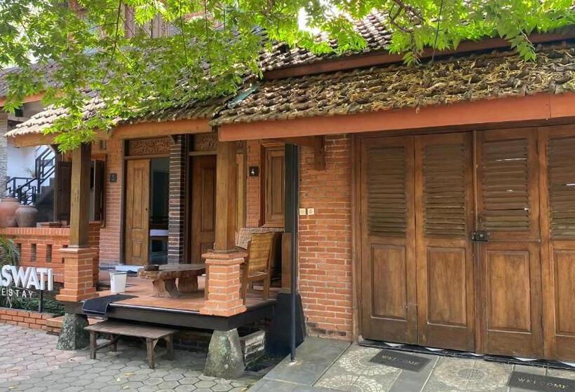 Отель Saraswati Traditional Homestay Temanggung Redpartner