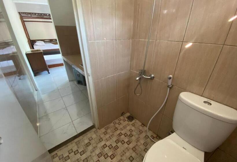 Отель Saraswati Traditional Homestay Temanggung Redpartner