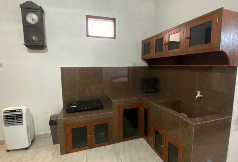 Отель Saraswati Traditional Homestay Temanggung Redpartner