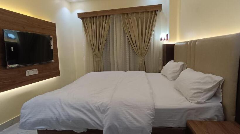 בית מלון כפרי The Banaras