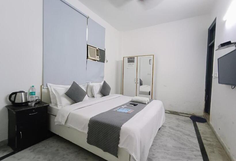 酒店 Hauz Khas Fort View