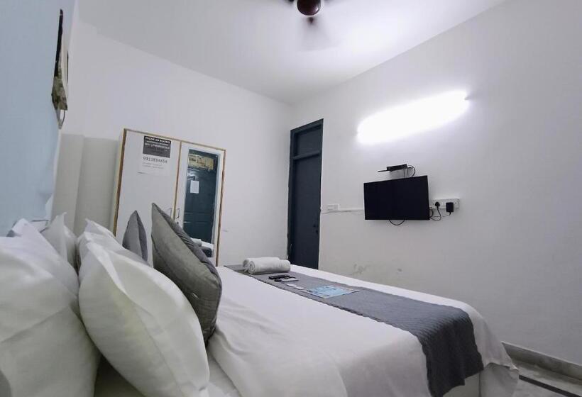 酒店 Hauz Khas Fort View