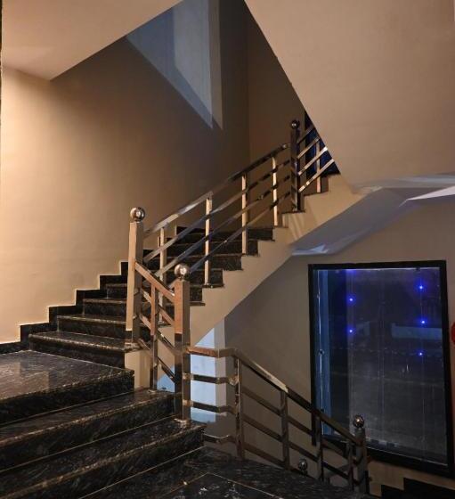 Отель The Ritu S Resort