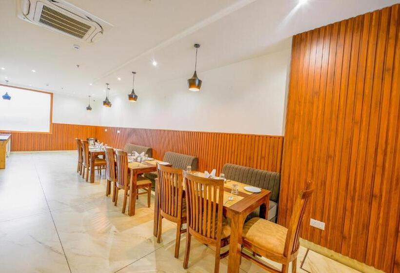 Fabhotel Prime Victoria Regency