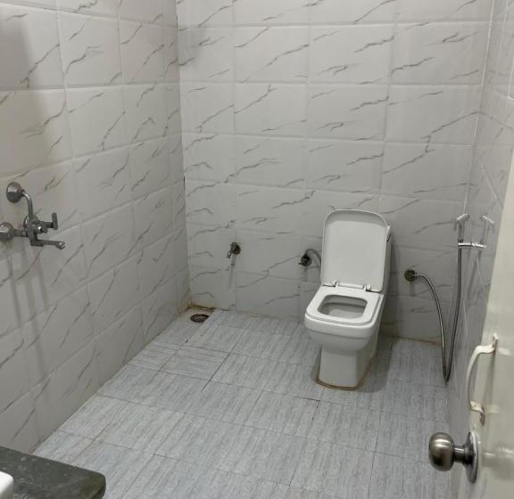 فندق Zoravar Farms