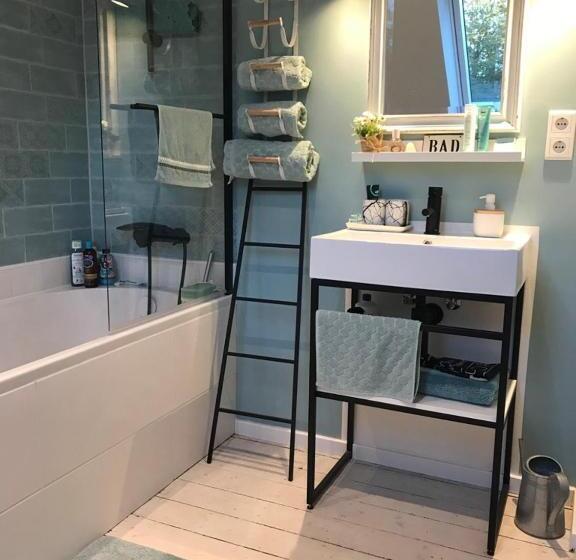 Ks Kotten Bed And Breakfast