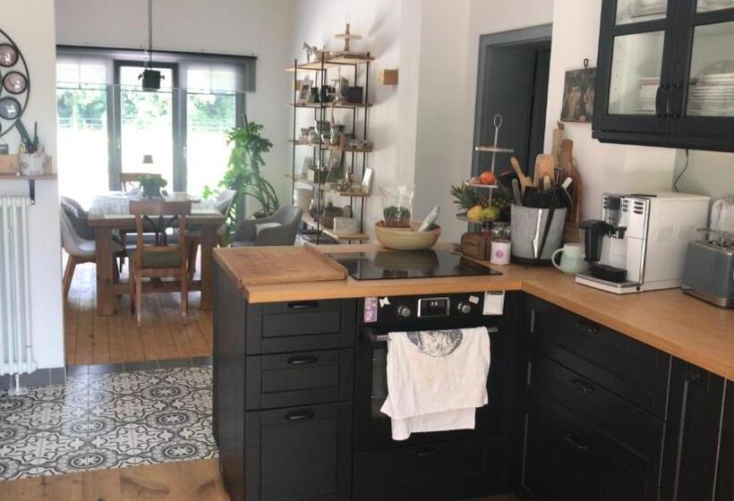 Ks Kotten Bed And Breakfast