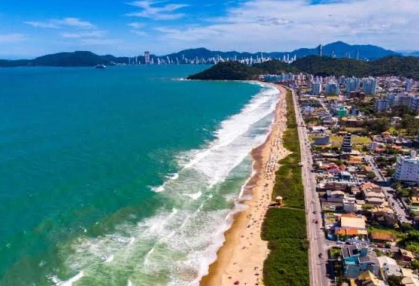 Não Tem Vagas Mais , O Aplicativo Tá Com Bugue E Está Deixando Fazer Reserva, Porém Não Tem Mais Dis