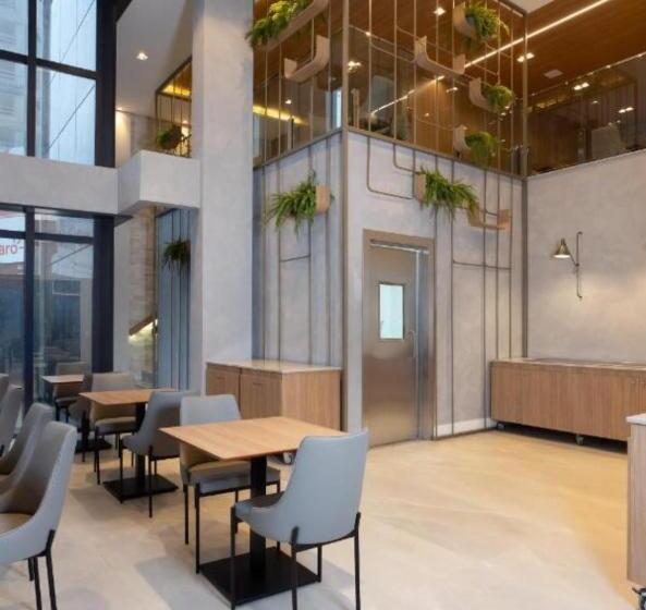 Não Tem Vagas Mais , O Aplicativo Tá Com Bugue E Está Deixando Fazer Reserva, Porém Não Tem Mais Dis