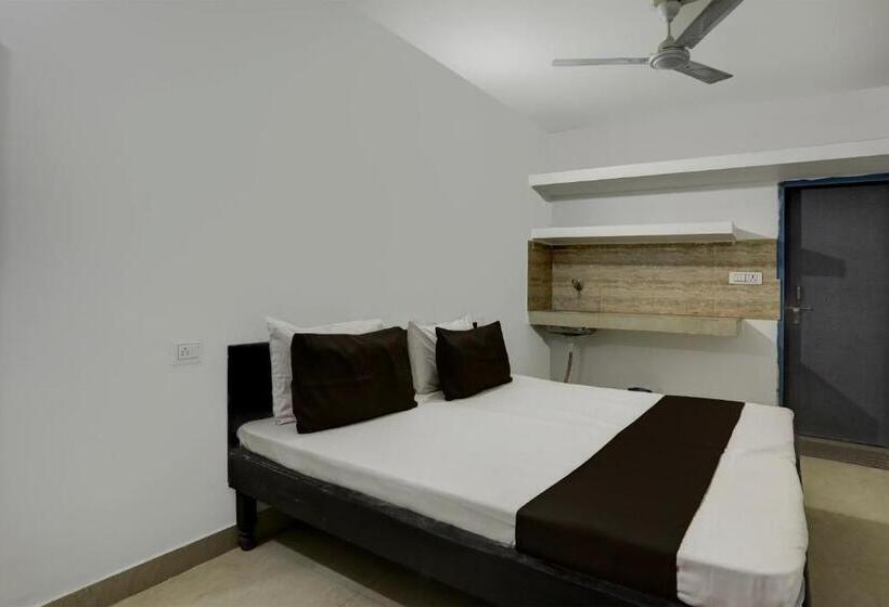 Oyo Hotel Sweet Voilet