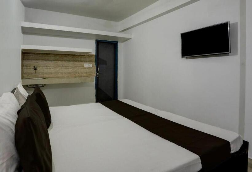 Oyo Hotel Sweet Voilet