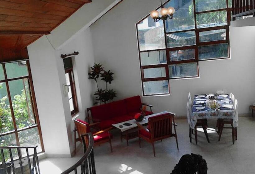 펜션 Bellevue Retreat