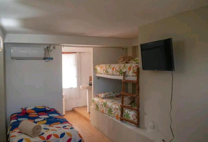 بنسيون Casa Mañana