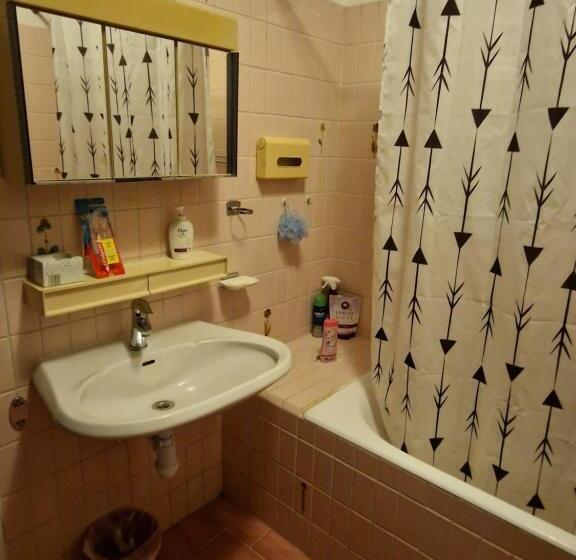 פנסיון Central Home