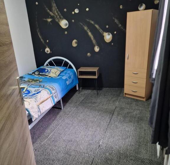 פנסיון Central Home