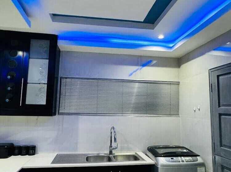 بنسيون Icebolethu Guest House