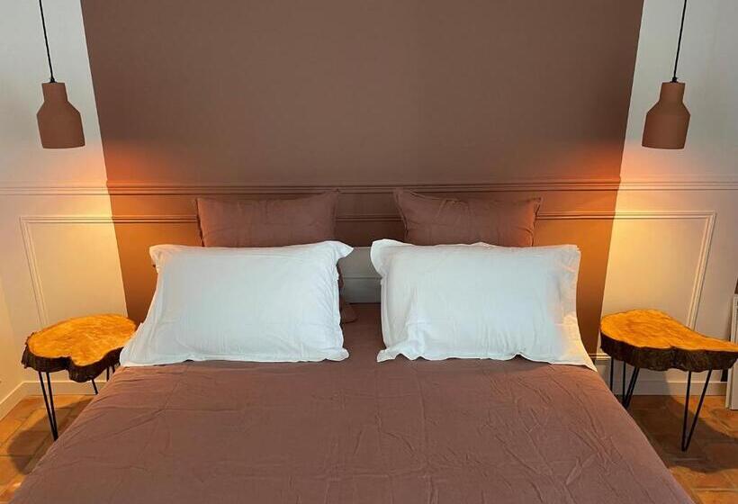 Пансион La Petite Maison De Giverny   Gîte De Charme 5 étoiles Au Cœur Du Village   3 Chambres