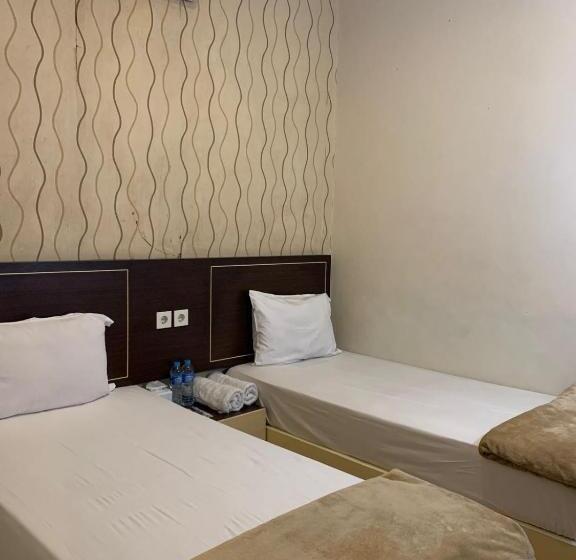 بنسيون Luna Guest House