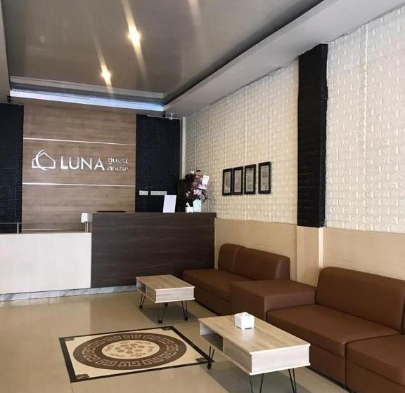 پانسیون Luna Guest House