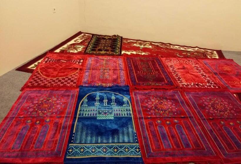 پانسیون Luna Guest House