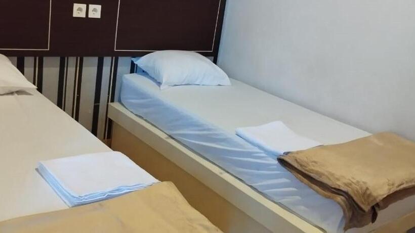 بنسيون Luna Guest House