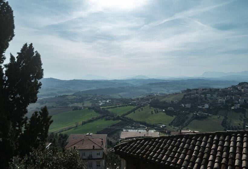 بنسيون Palazzo Capparucci   Dimora Storica