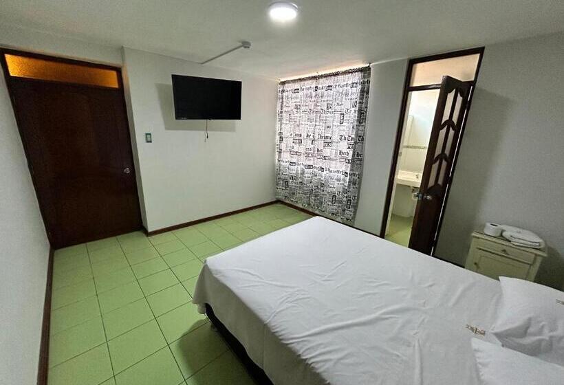 ペンション Recreo Beach