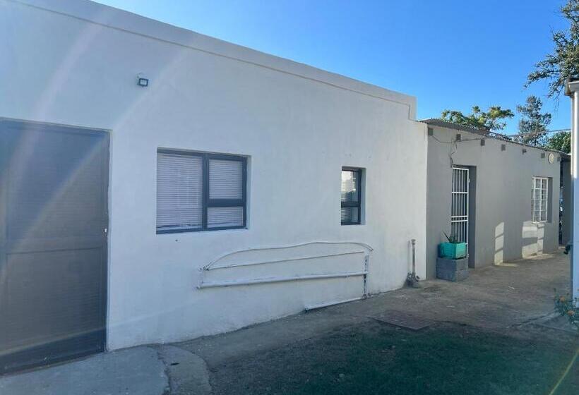 פנסיון The Calvert