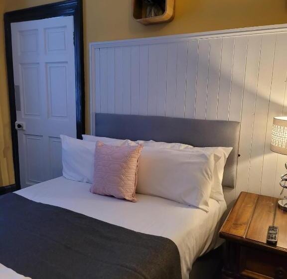 پانسیون The Suite No48