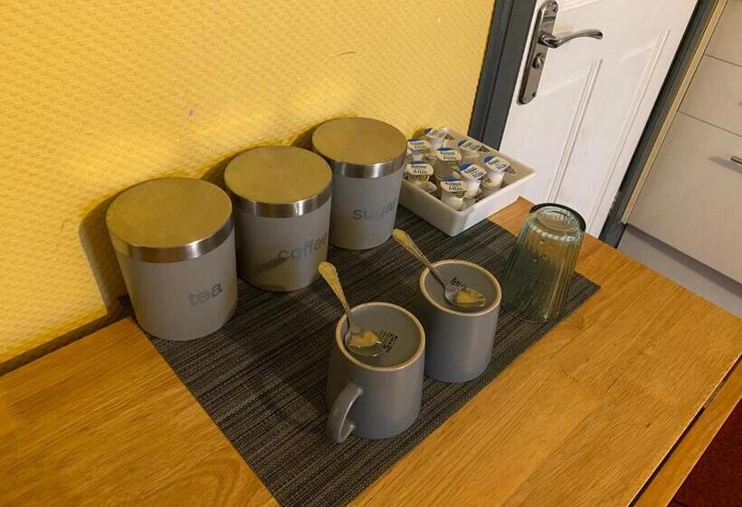 پانسیون The Suite No48