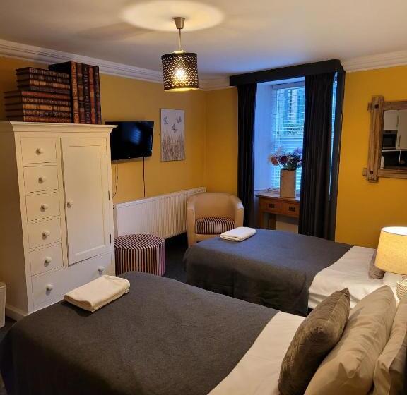 پانسیون The Suite No48