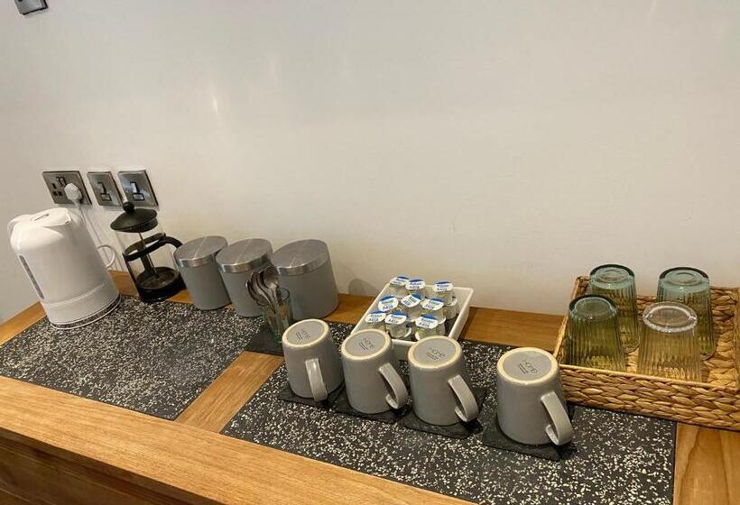 پانسیون The Suite No48