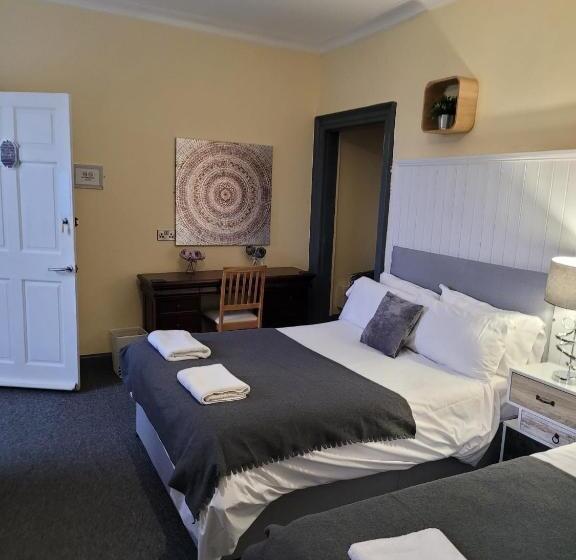 پانسیون The Suite No48