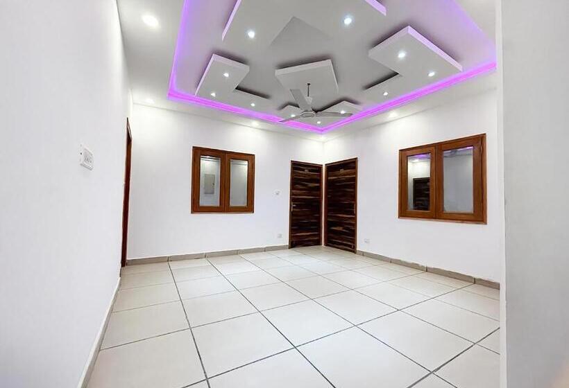 Roomshala 154 Hotel Atharv